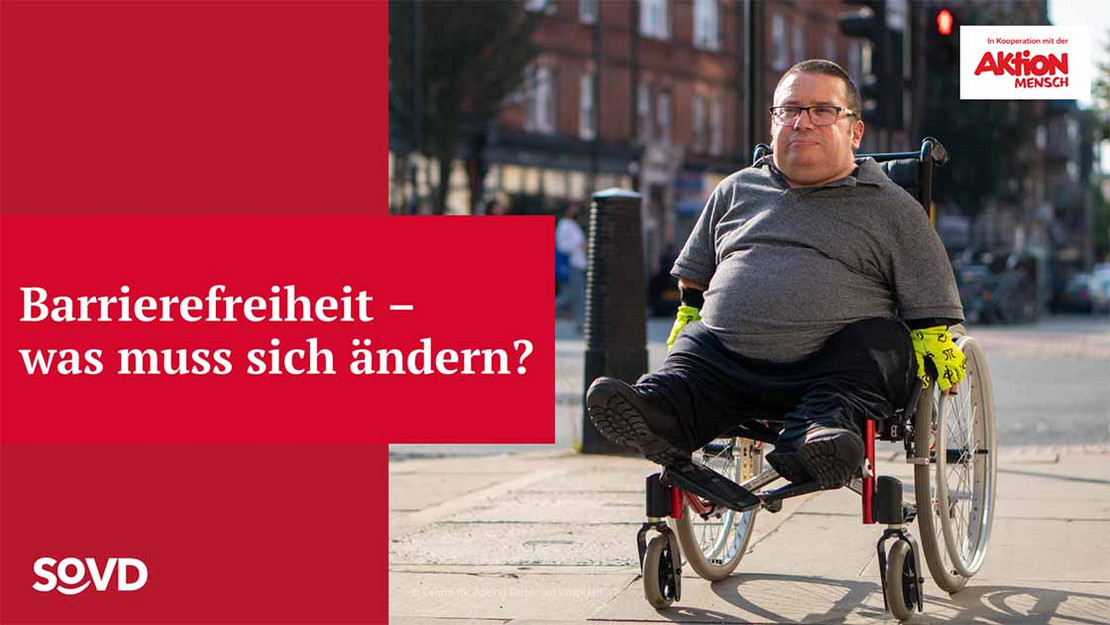 Mann im Rollstuhl. Neben ihm der Text "Barrierefreiheit - was muss sich ändern?"